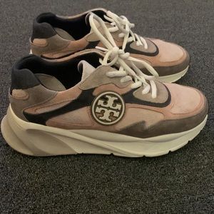 Tory Burch SAWYER sneaker.